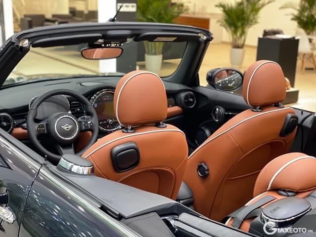 Mini-Cooper-Convertible-tua-dau-xe