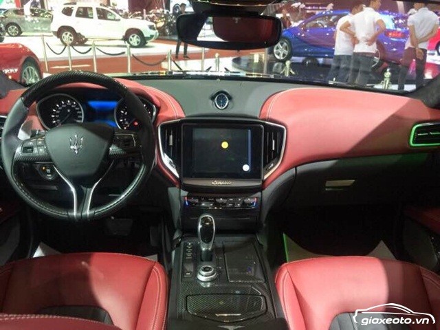 noi-that-xe-maserati-ghibli